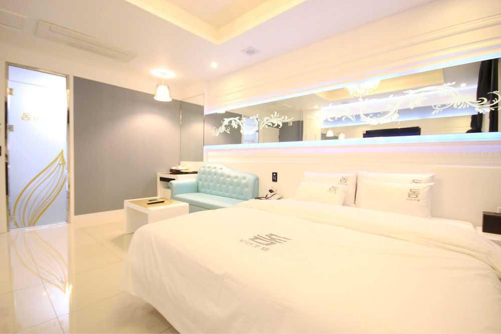 Dome Hotel Gwangju Metropolitan City Екстериор снимка