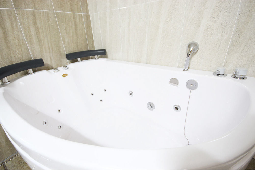 Dome Hotel Gwangju Metropolitan City Екстериор снимка